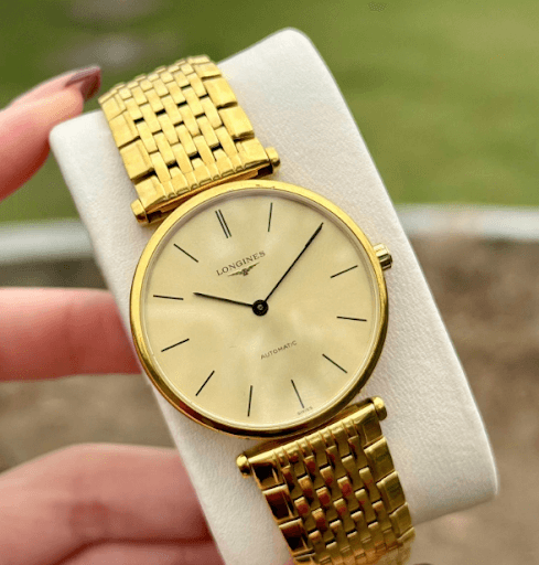 Giá đồng hồ longiness